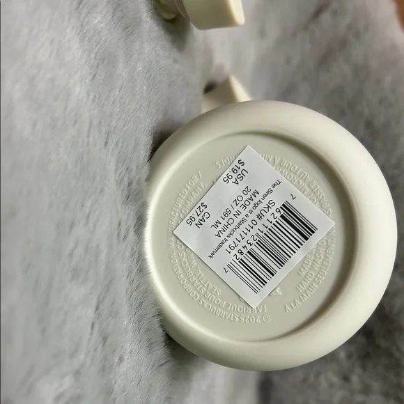 Starbucks Cream Tall Travel Mug with Side Handle - Picture 6 of 6